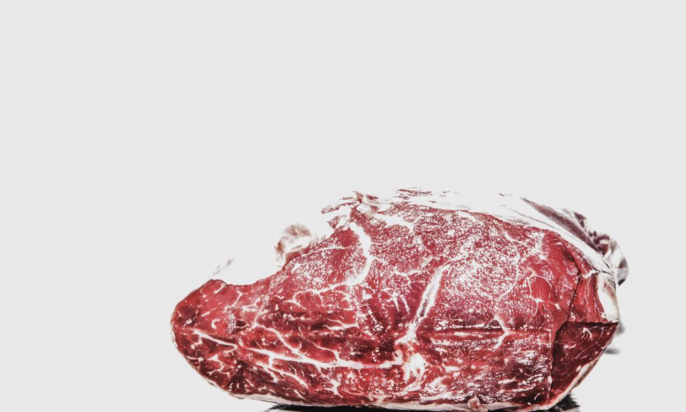 Carne de res cruda lista para cocción